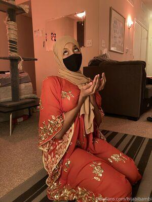 HijabiBambi photo 14