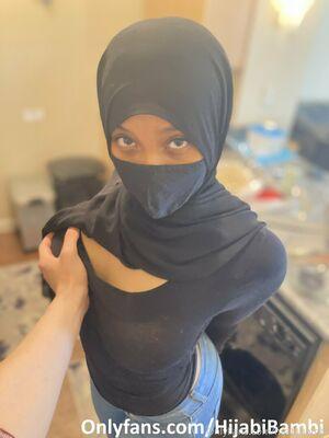 HijabiBambi photo 15