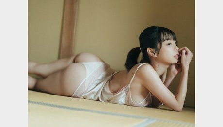 Hikaru Aoyama photo 56