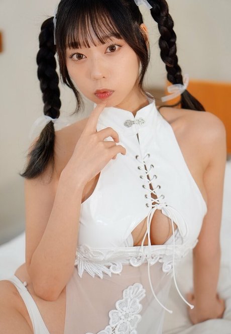 Hikaru Aoyama photo 150