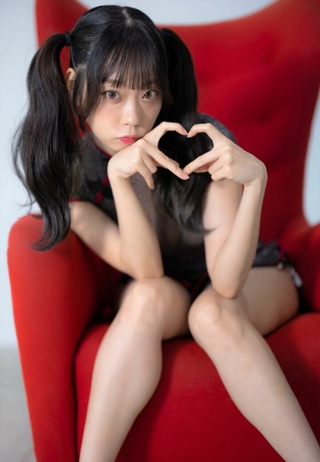 Hikaru Aoyama photo 180