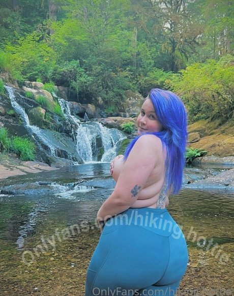 Hiking.hottie photo 4