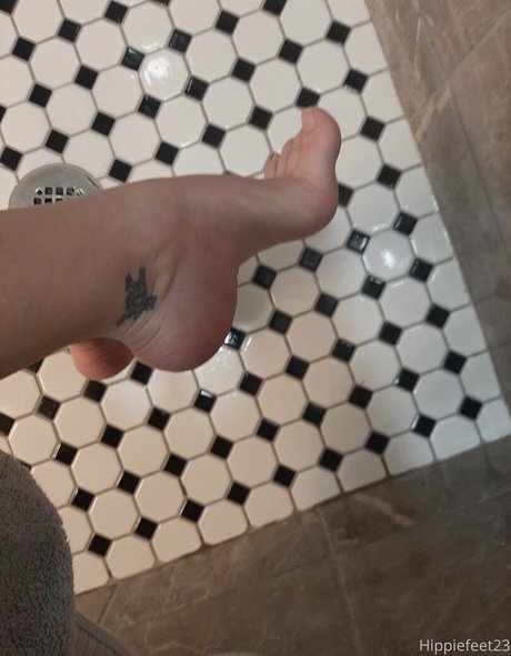 Hippiefeet23 photo 64