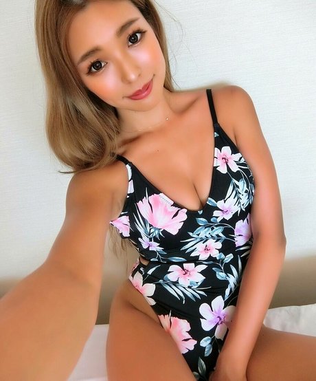 Hitomi_01270 photo 24