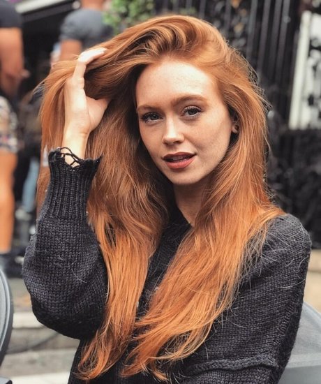 Holly Hicks photo 18
