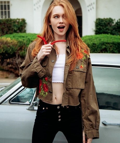 Holly Hicks photo 69