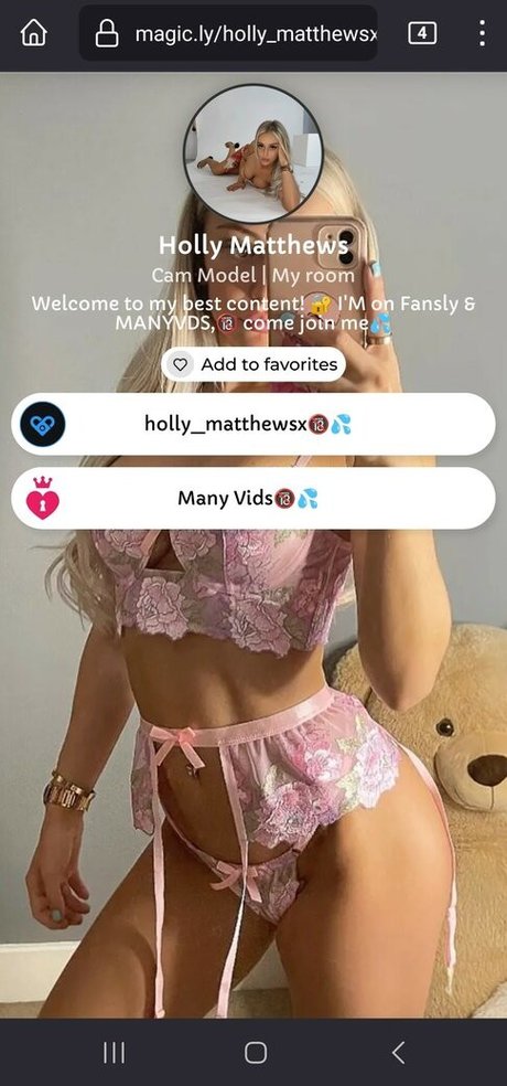 Holly Matthews photo 4