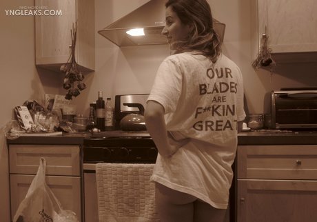 Holly Sedillos photo 24