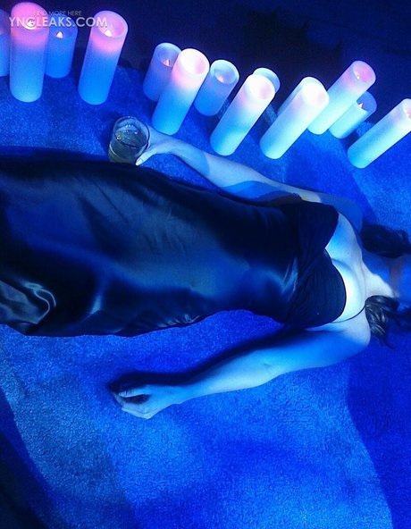 Holly Sedillos photo 38