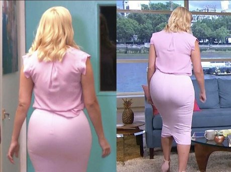 Holly Willoughby photo 93