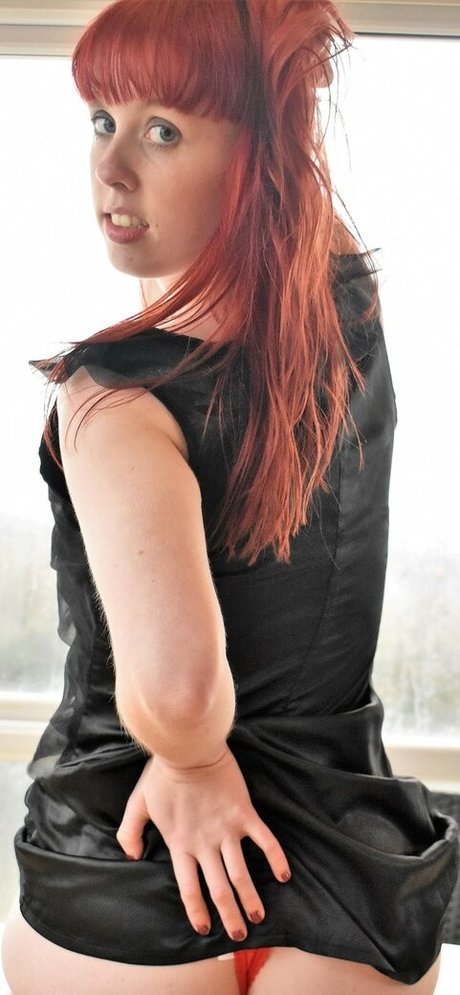 Holly12x photo 23