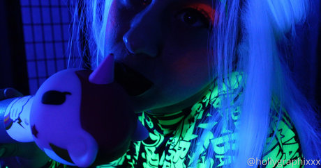 Hollygraphixxx photo 27
