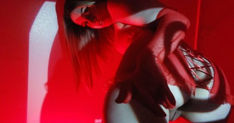 Hollygraphixxx photo 56
