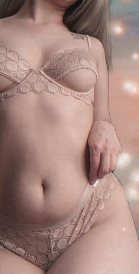 Hollygraphixxx photo 58