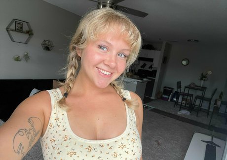 Hollyhumps photo 61