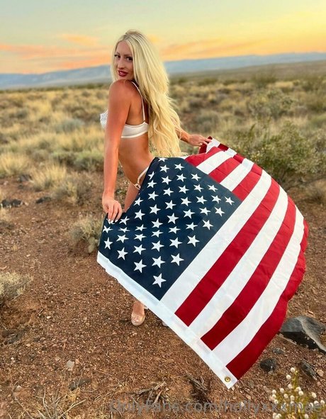 Hollyxxxmae photo 19