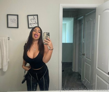 Honduranbaddie photo 70