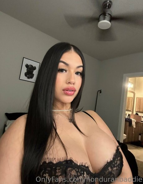 Honduranbaddie photo 153