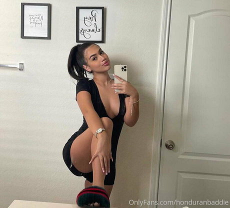Honduranbaddie photo 159
