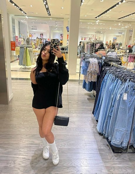 Honduranbaddie photo 227