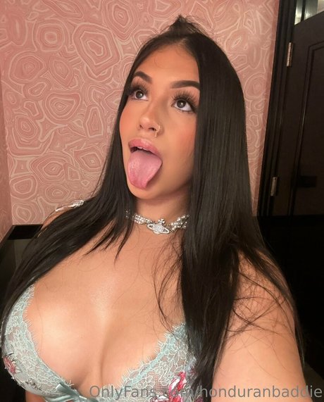 Honduranbaddie photo 339