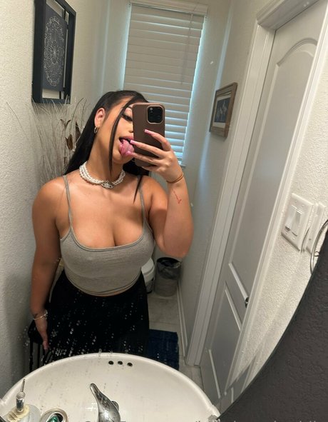 Honduranbaddie photo 342
