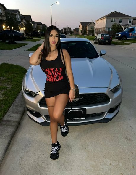Honduranbaddie photo 437