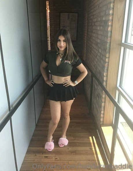 Honduranbaddie photo 449