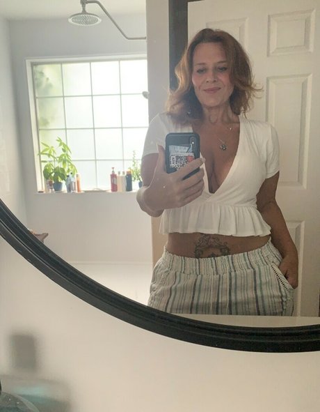 HoneyBeeZone photo 58