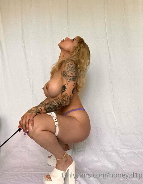 Honeydipxxx photo 3