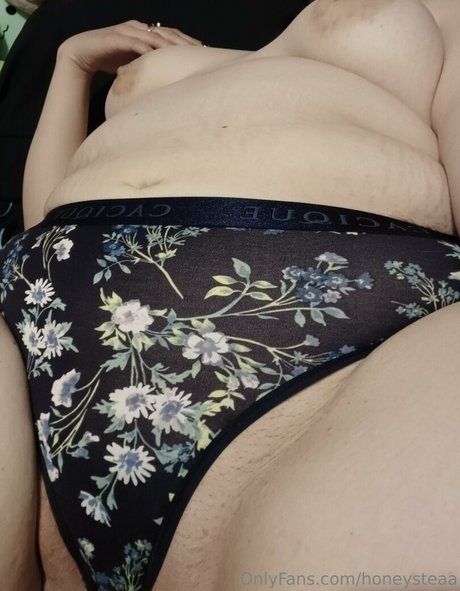 Honeysteaa photo 1