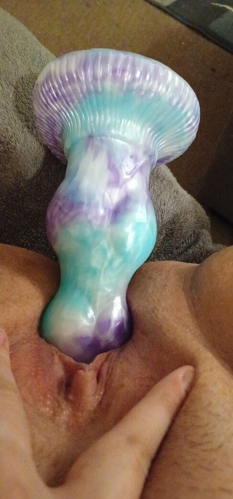 Honeysteaa photo 49