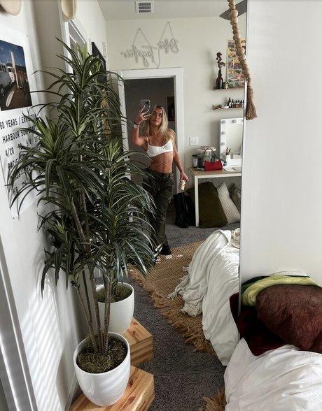 Hopie Schlenker photo 61