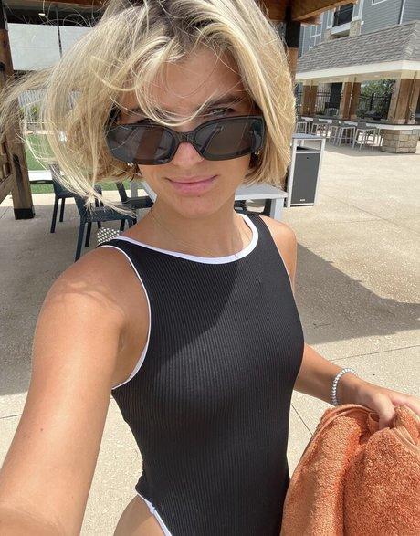 Hopie Schlenker photo 83