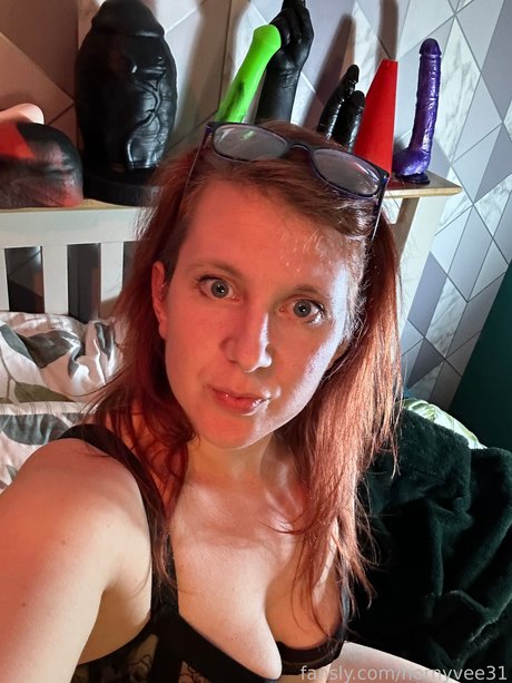 Profile photo of Hornyvee1