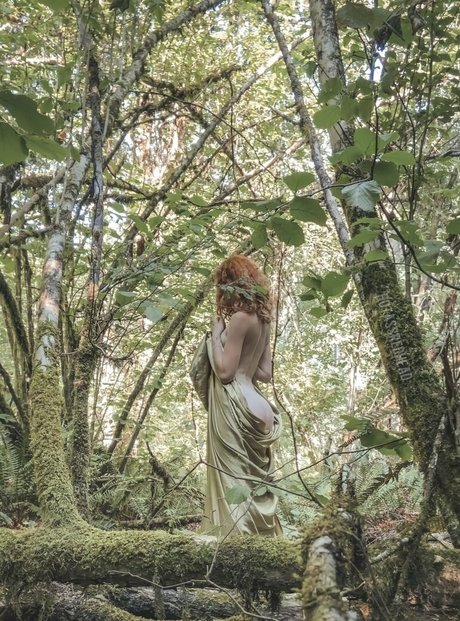Hotassredhead photo 12
