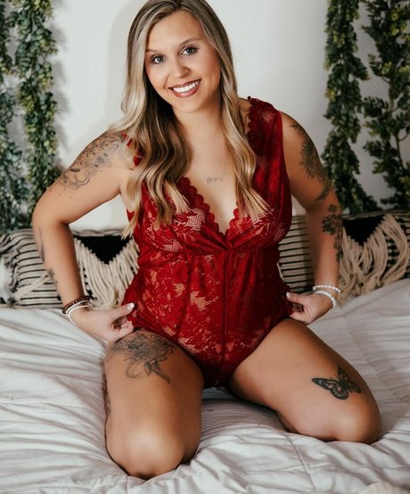 Hotblondie95 photo 36