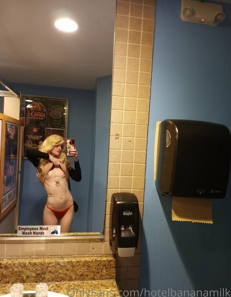 Hotelbananamilk photo 44