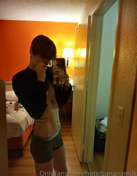Hotelbananamilk photo 87