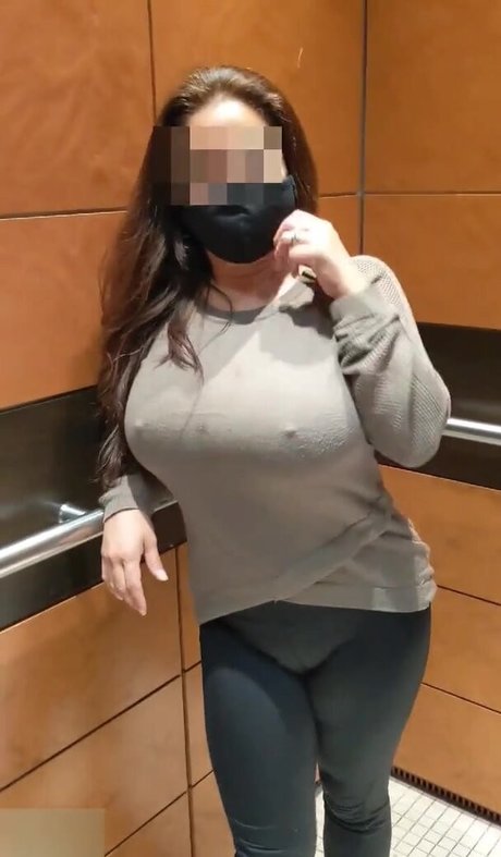 HotJade photo 101