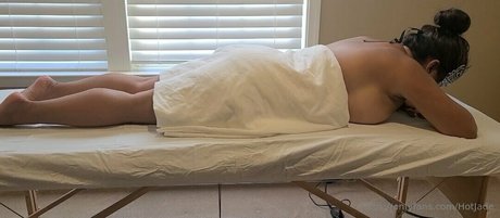 HotJade photo 534