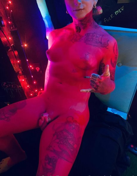 Hotpinknymph photo 6
