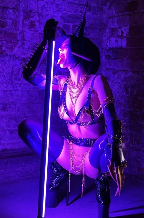 Hotpurpletaty photo 52