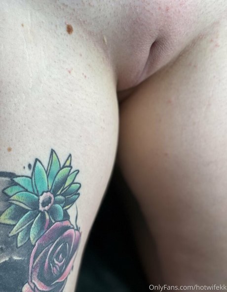 Hotwifekk photo 89