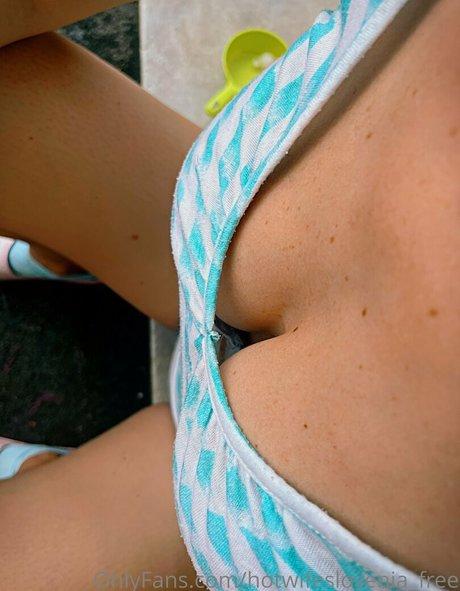 Hotwifeslovenia_free photo 42