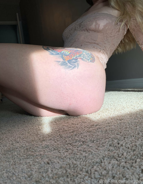 Huney_buns photo 14