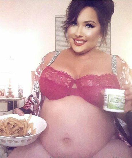 Hungrylilkitty photo 84