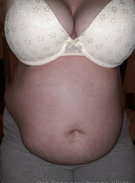 Hungrylilkitty photo 116