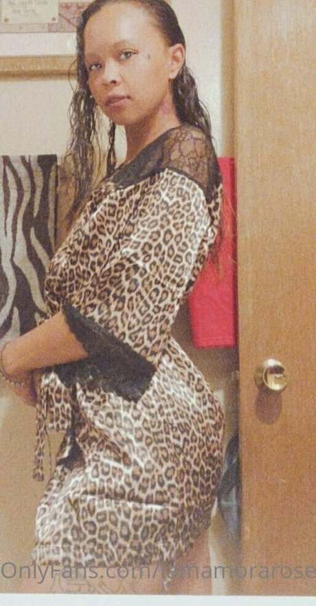 Iamamorarose photo 21