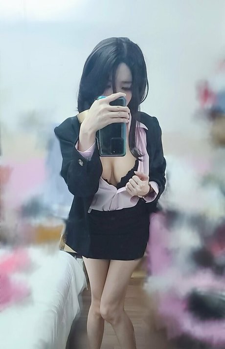 Iamdorasnowfree photo 113